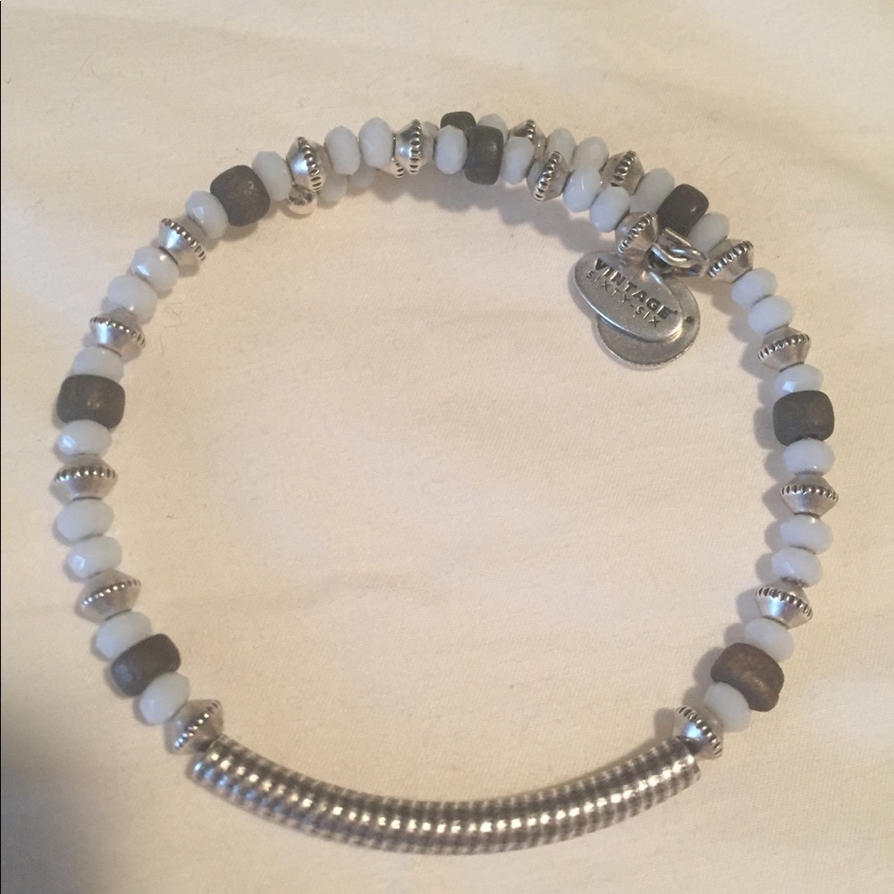 Alex and Ani Bracelet ⭐️